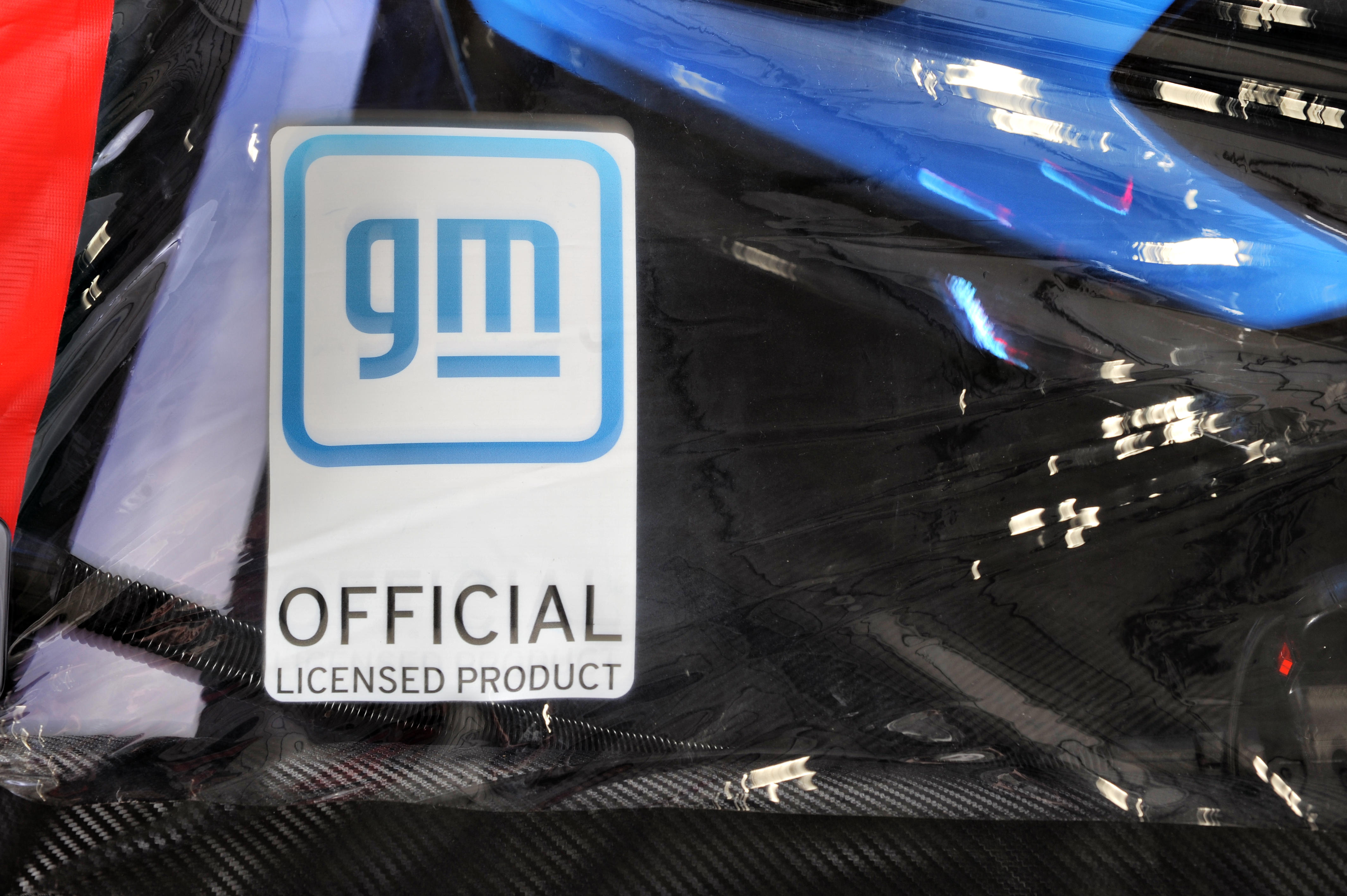 16' SC1 Corvette Series Showcase includes the LED KIT, Intellicharger, Road Emblazoned Floor (Patent 1018431)