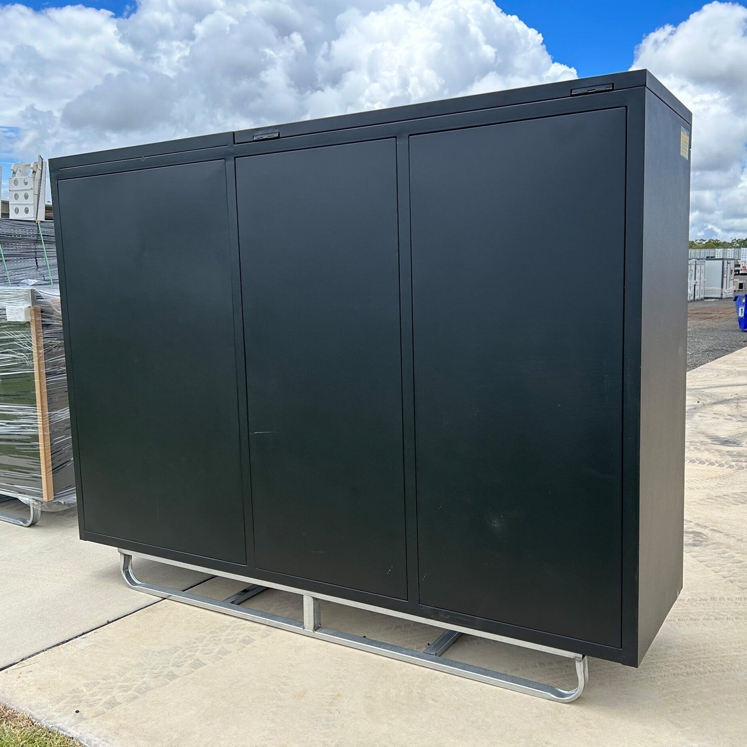 7ft Garage Cabinet (35 Drawers & 1 Cabinet) - Garage Rebel