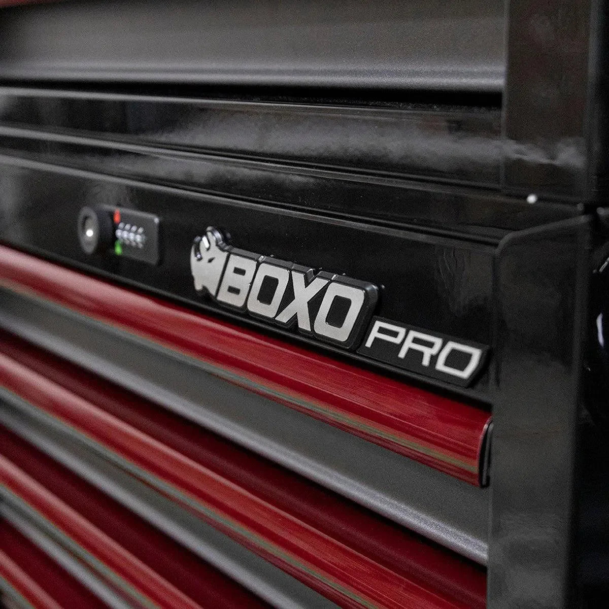 Pro Series | 26" 6-Drawer Rolling Tool Box