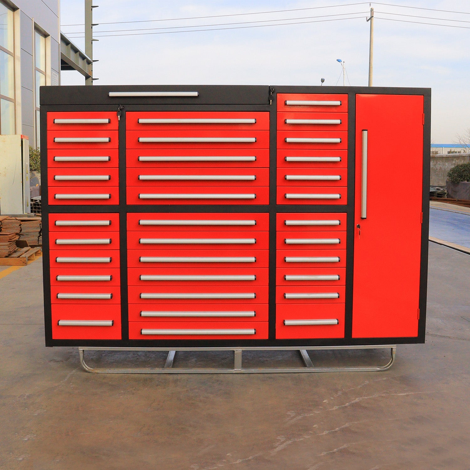 7ft Garage Cabinet (35 Drawers & 1 Cabinet)