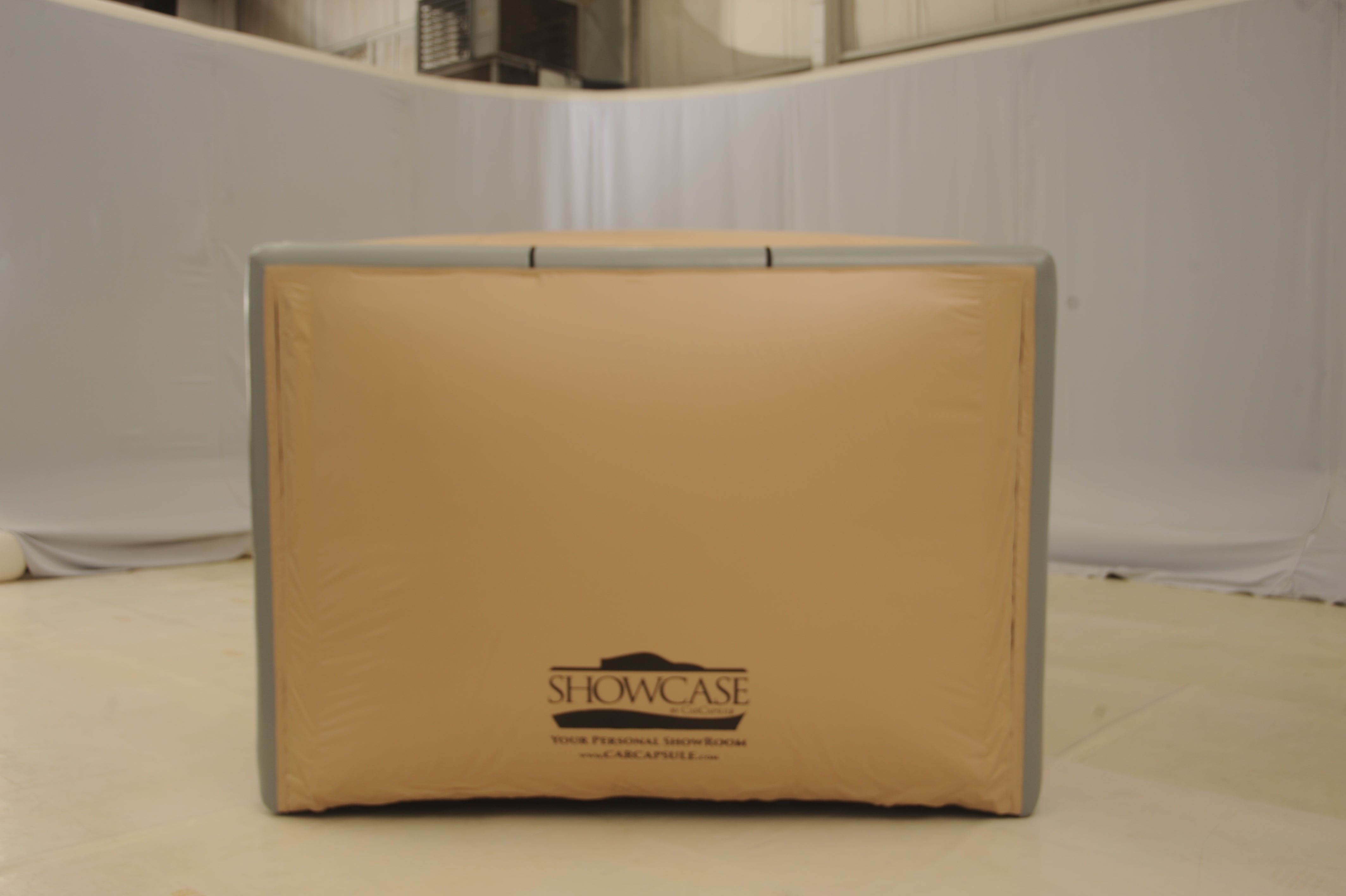 18' Oudoor Showcase Square Design Flat Roof 8" Tubes Car Port Model