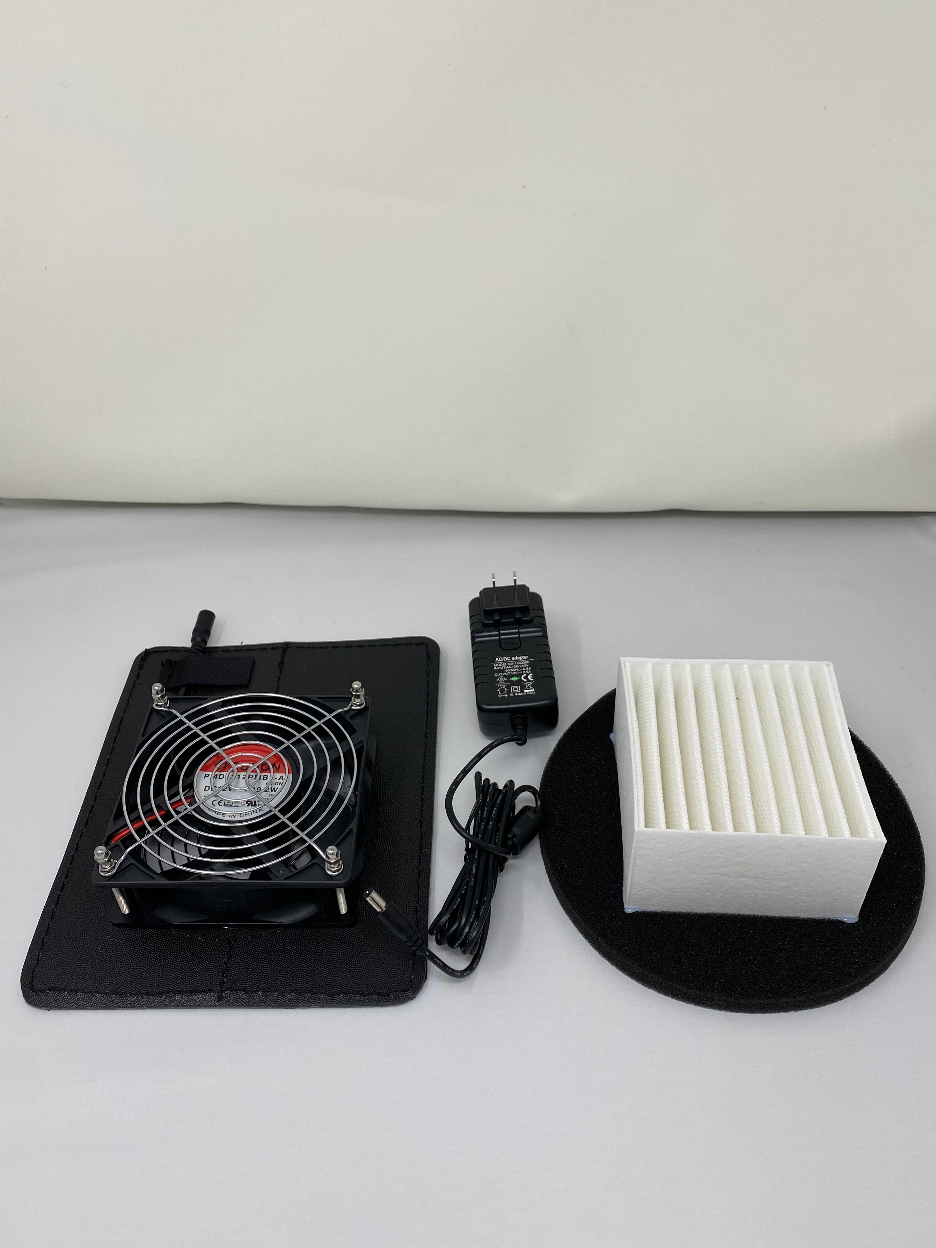 3. Signature Series CarCapsule Parts Kit (CLEAR TOP W/ DOTTED LINE FLOOR or CHECKERBOARD FLOOR)