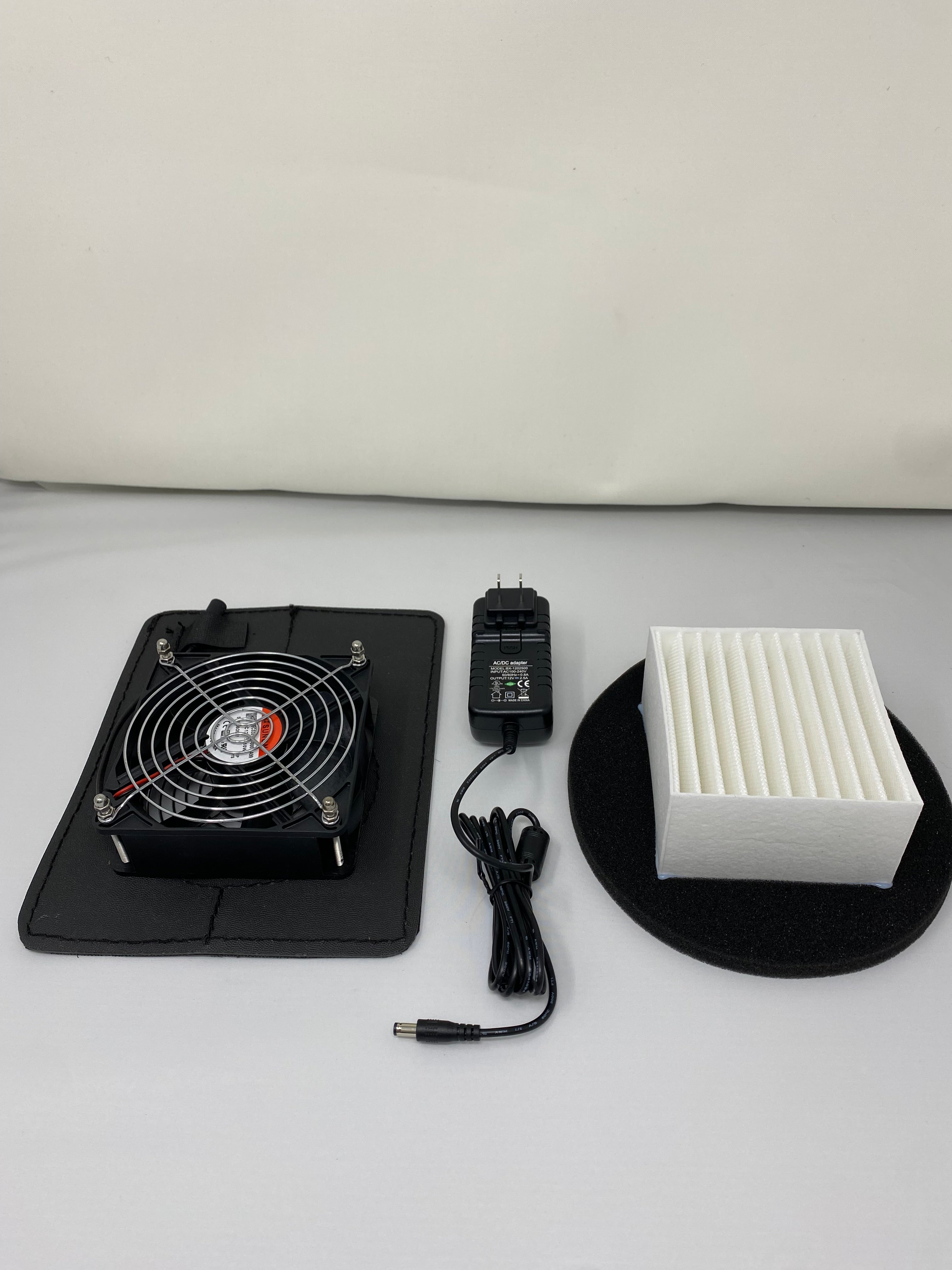 2. Showcase Parts Kit (All Indoor-Outdoor Showcase Models and Outdoor Bike Capsules)